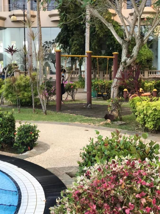 Riviera Bay Apartment Kampong Lereh